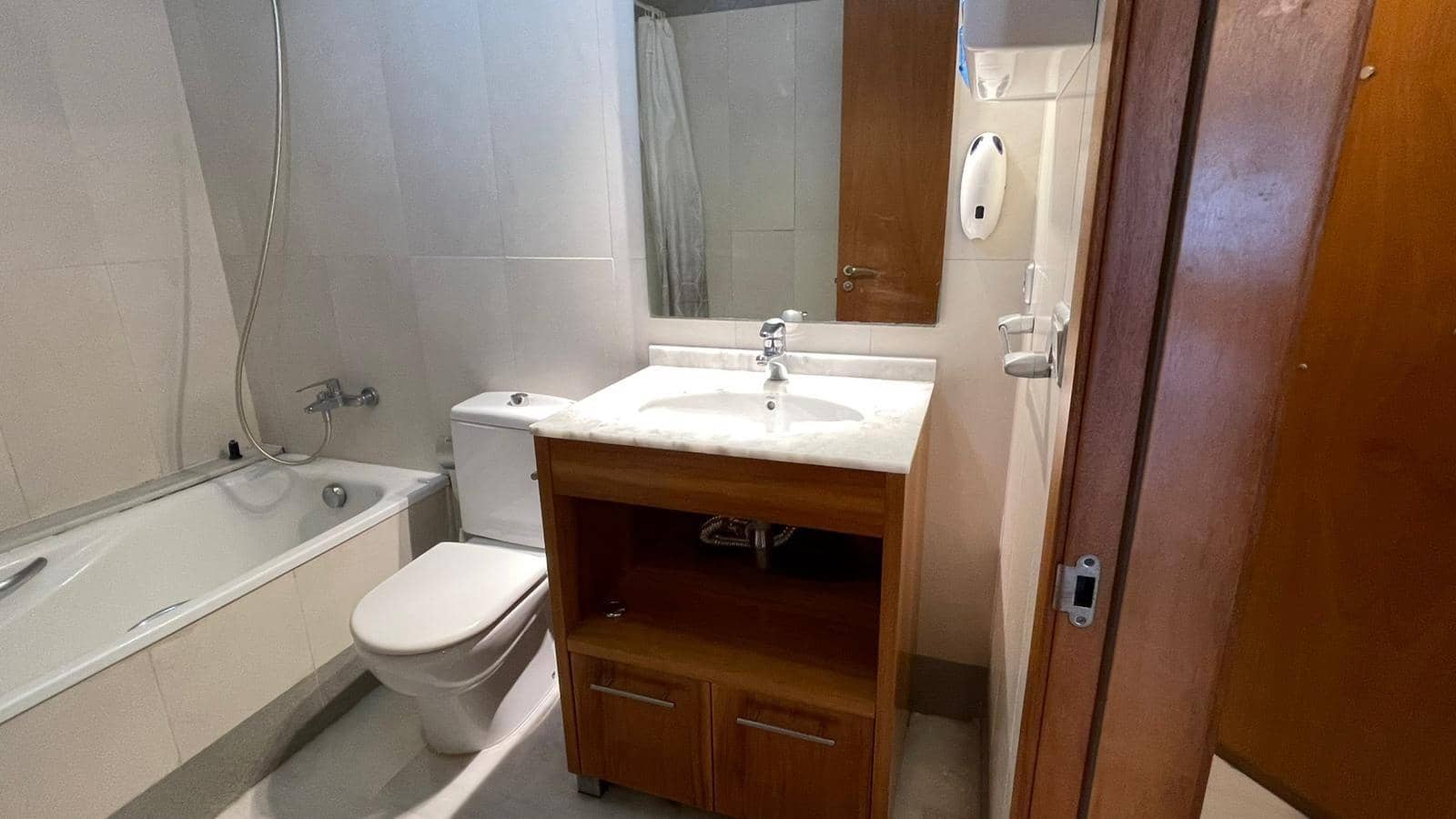 1 bedroom Apartment for rent in La Villajoyosa / Vila Joiosa with pool - € 2,000 (Ref: 10014202)
