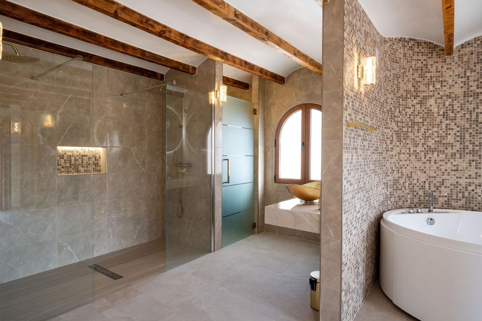 11 quarto Moradia para arrendar em Altea com piscina - 10 000 € (Ref: 10014205)