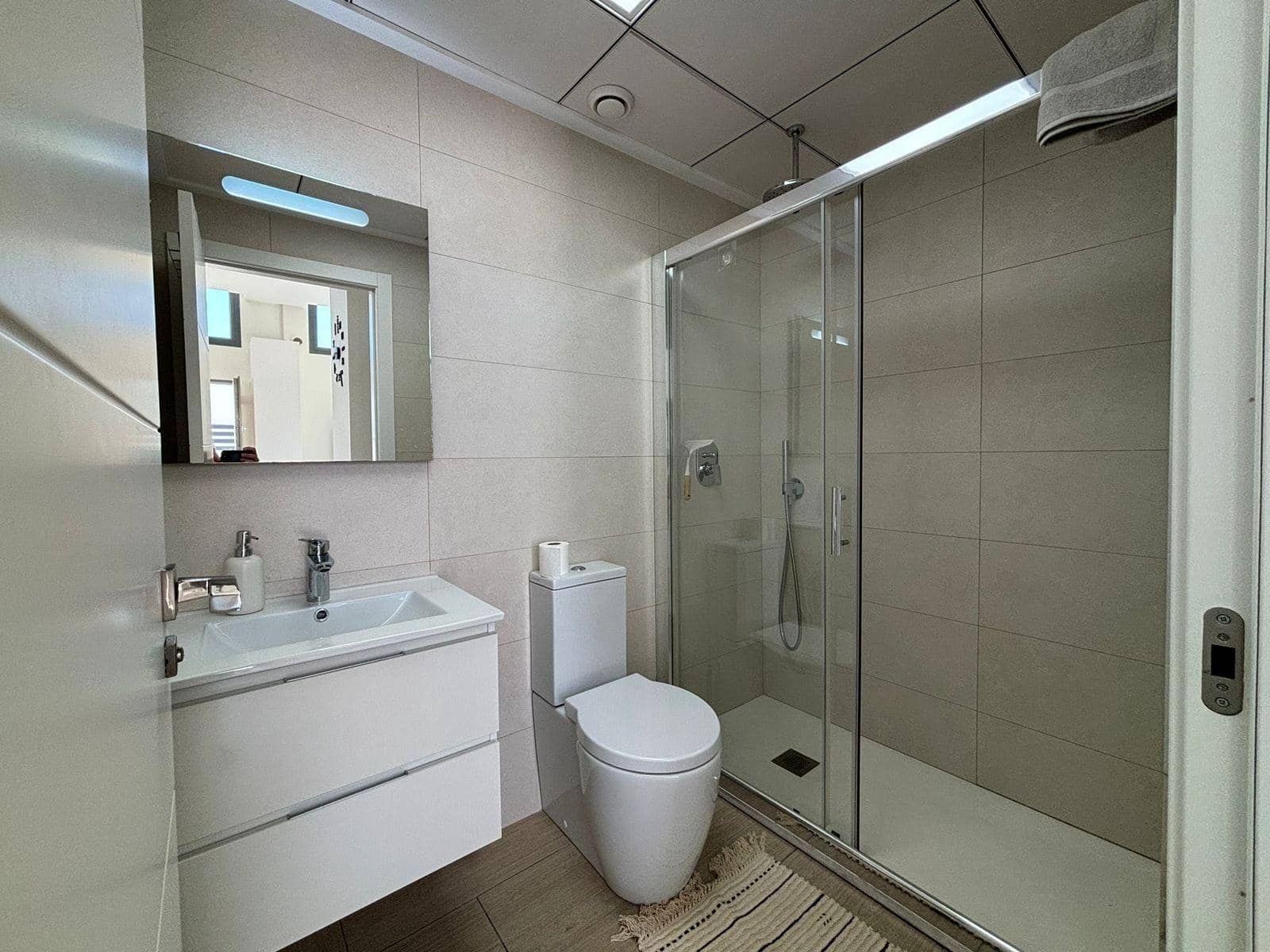 3 quarto Moradia para arrendar em Finestrat - 7 000 € (Ref: 10014208)