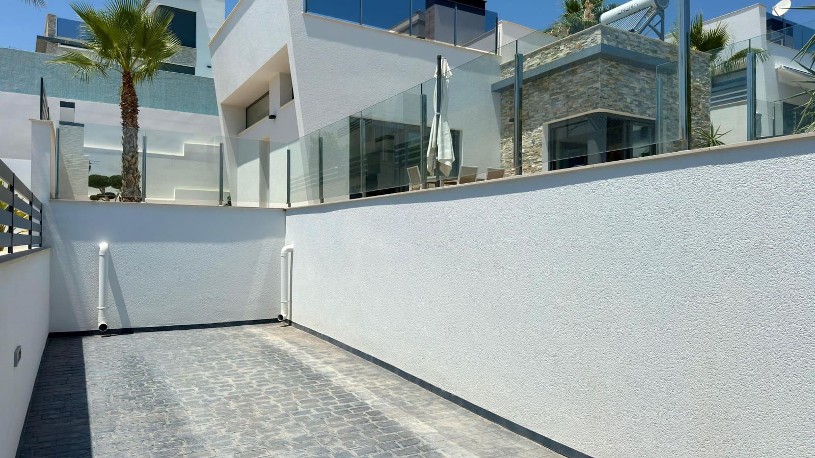 3 quarto Moradia para arrendar em Finestrat - 7 000 € (Ref: 10014208)
