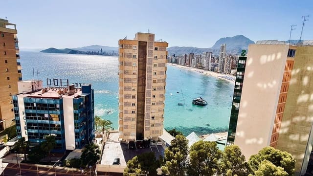 Huoneisto vuokrattavana paikassa Benidorm mukana 
autotalli - 1 500 € (Ref: 10014209)