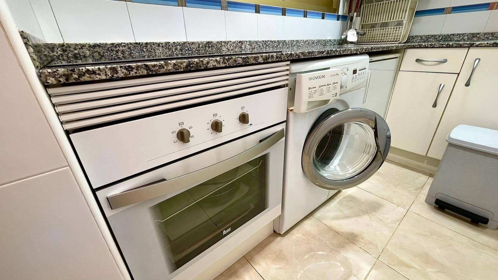 Apartment for rent in Benidorm with garage - € 1,500 (Ref: 10014209)