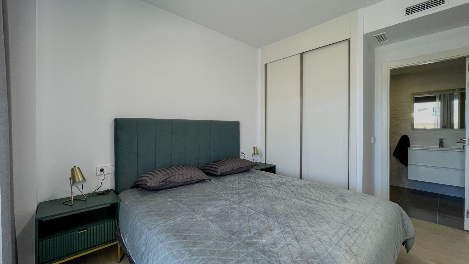 Apartamento de 5 habitaciones en Finestrat en alquiler con piscina - 2.650 € (Ref: 10014210)