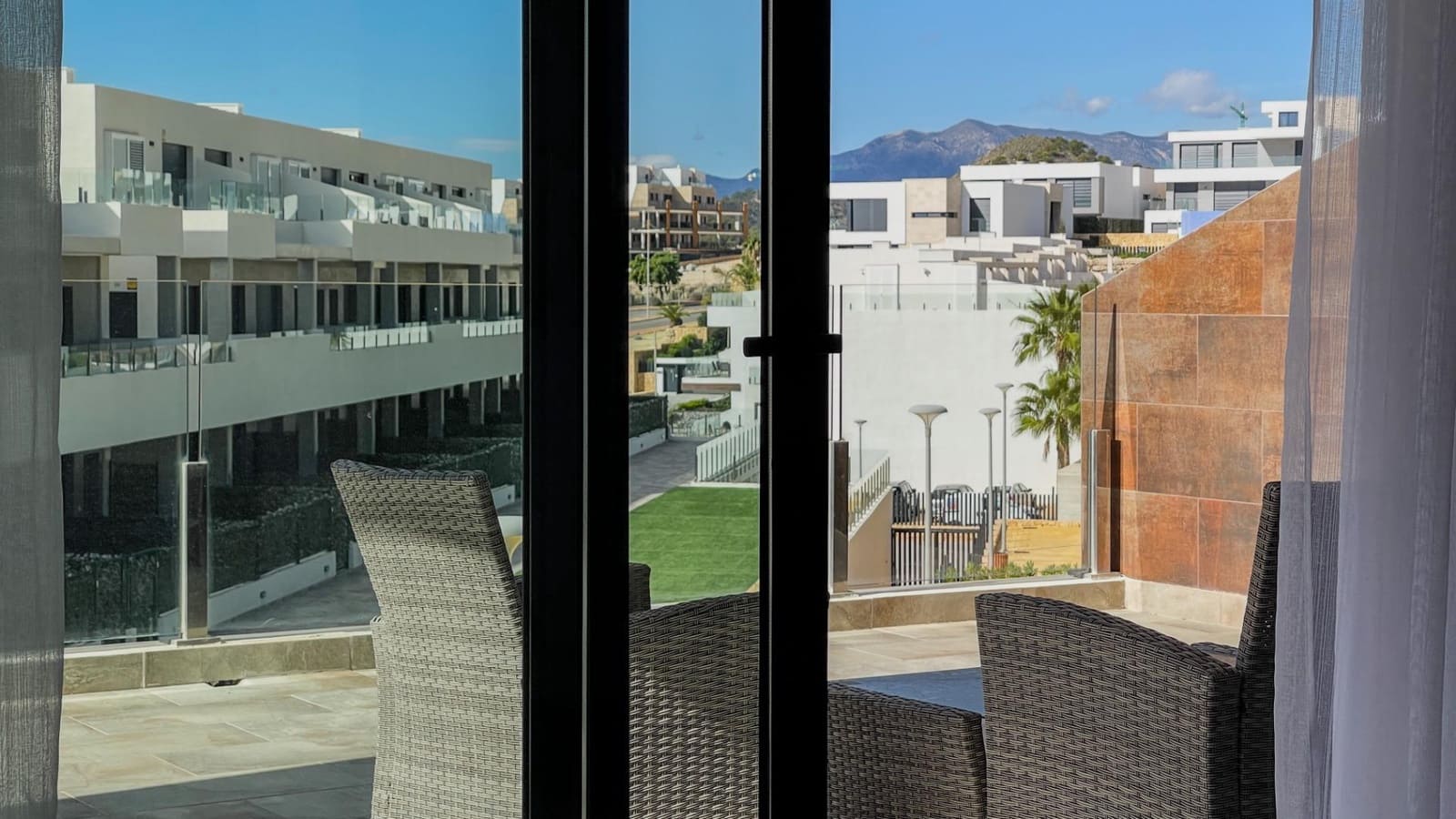 Apartamento de 5 habitaciones en Finestrat en alquiler con piscina - 2.650 € (Ref: 10014210)