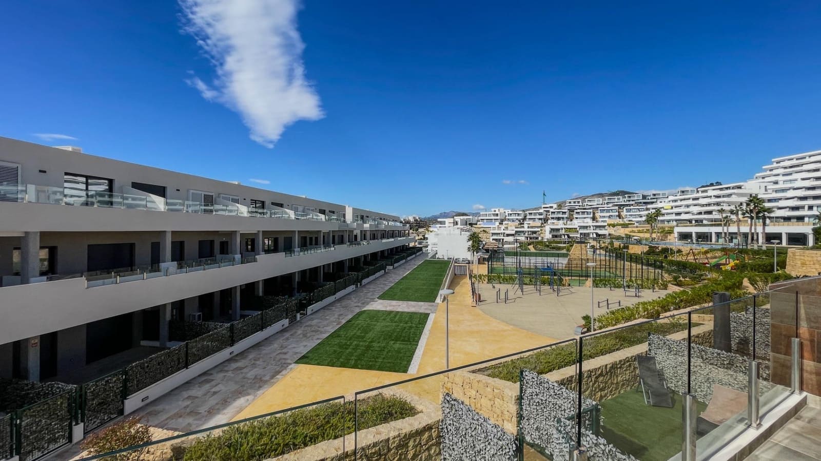 Apartamento de 5 habitaciones en Finestrat en alquiler con piscina - 2.650 € (Ref: 10014210)