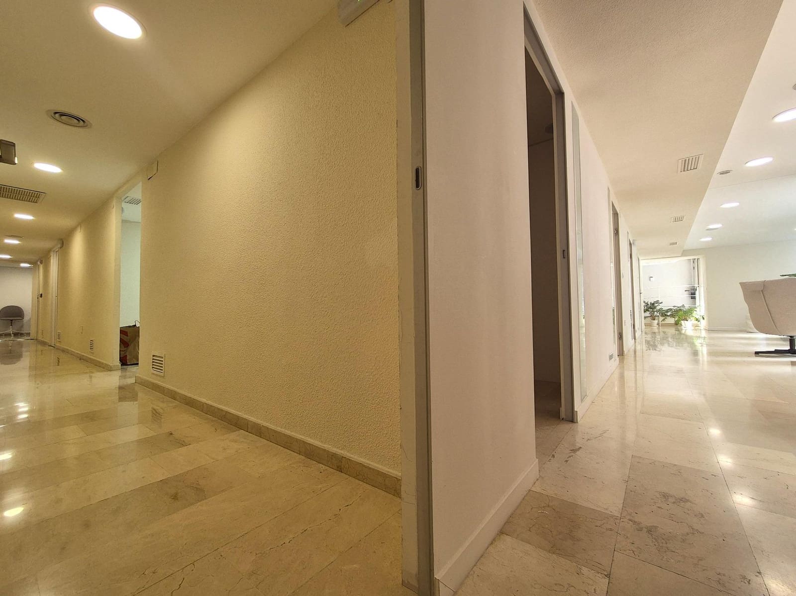 8 soveværelse Erhverv til leje i Alicante by - € 2.550 (Ref: 10014211)