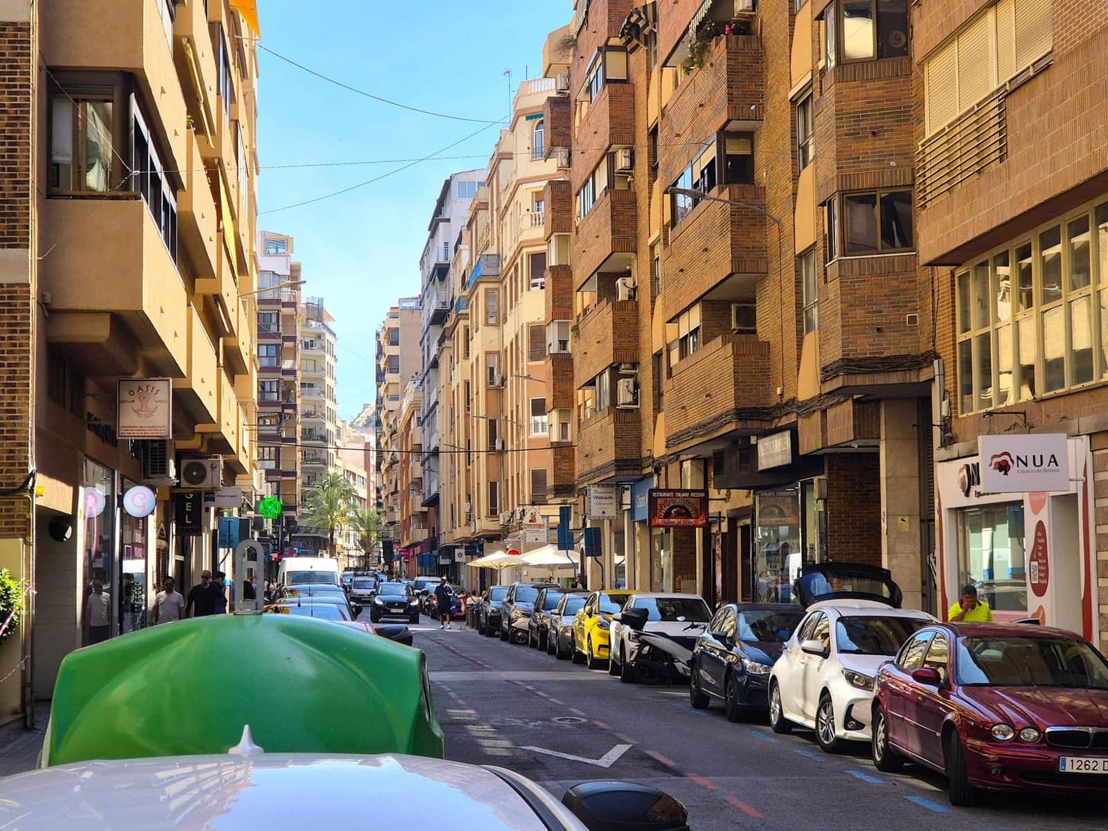 8 soveværelse Erhverv til leje i Alicante by - € 2.550 (Ref: 10014211)