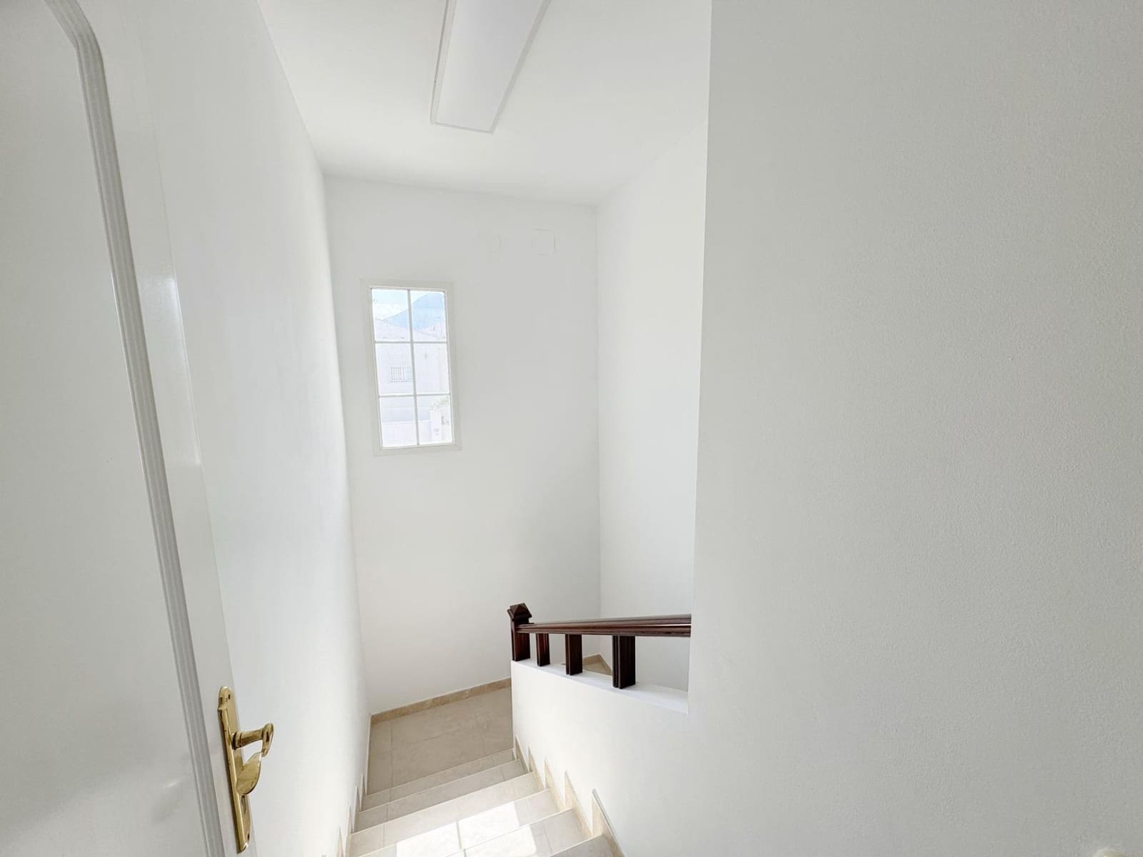 Villa/Maison de 7 chambres à louer à La Nucia avec piscine garage - 5 800 € (Ref: 10014213)