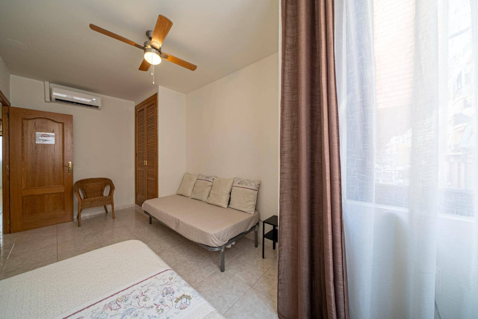 2 makuuhuone Huoneisto vuokrattavana paikassa Alicante kaupunki - 1 800 € (Ref: 10014214)