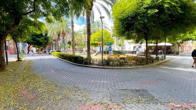 2 makuuhuone Huoneisto vuokrattavana paikassa Alicante kaupunki - 1 800 € (Ref: 10014214)