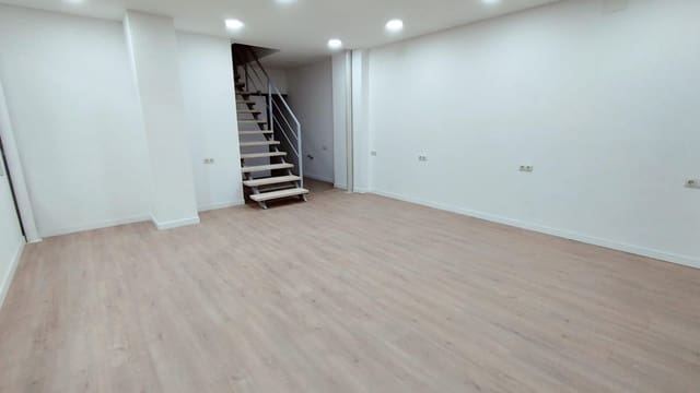 Commercieel te huur in Alicante stad - € 800 (Ref: 10014215)