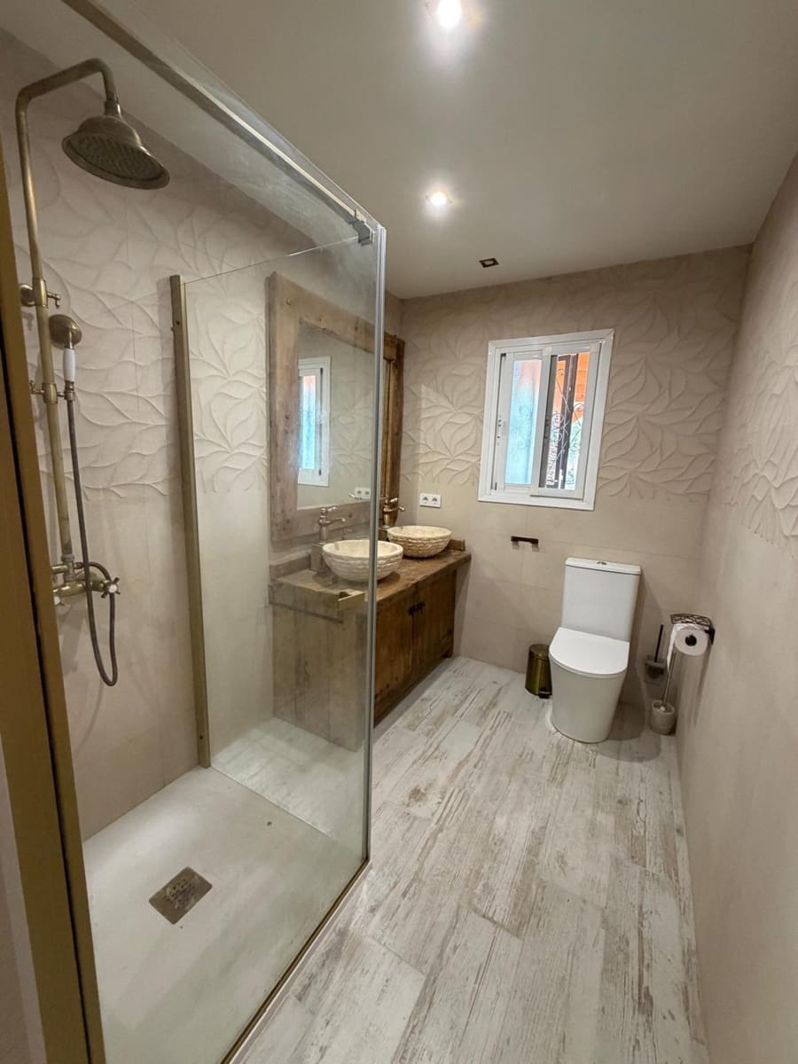 4 makuuhuone Huvila vuokrattavana paikassa Albir mukana uima-altaan - 3 500 € (Ref: 10014216)
