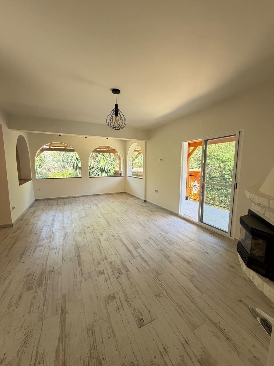 4 makuuhuone Huvila vuokrattavana paikassa Albir mukana uima-altaan - 3 500 € (Ref: 10014216)