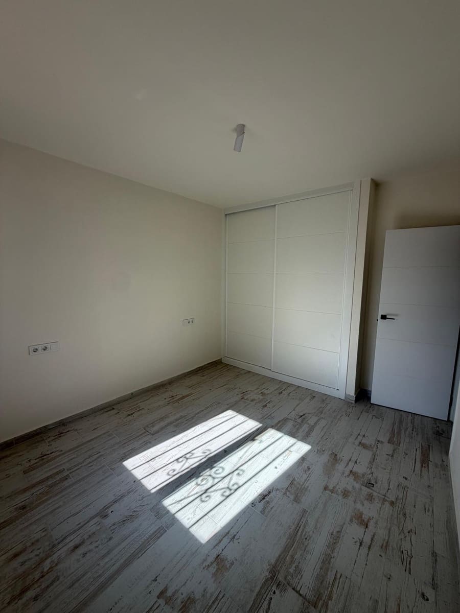 4 makuuhuone Huvila vuokrattavana paikassa Albir mukana uima-altaan - 3 500 € (Ref: 10014216)