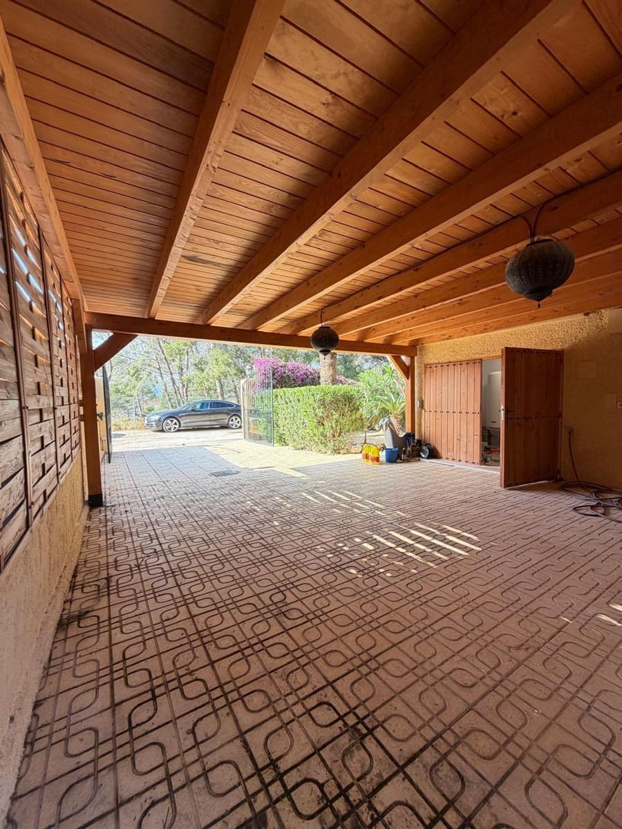 4 makuuhuone Huvila vuokrattavana paikassa Albir mukana uima-altaan - 3 500 € (Ref: 10014216)