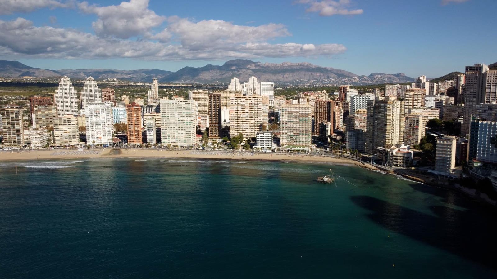 1 sovrum Lägenhet att hyra i Benidorm med pool garage - 1 500 € (Ref: 10014217)