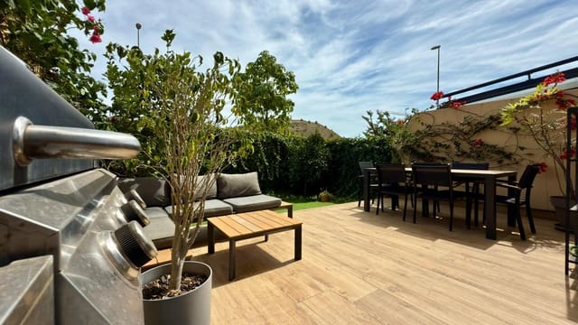Apartamento de 2 habitaciones en La Villajoyosa / Vila Joiosa en alquiler con piscina garaje - 3.000 € (Ref: 10014218)