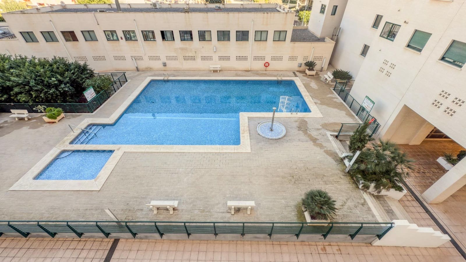 2 bedroom Apartment for rent in La Villajoyosa / Vila Joiosa - € 1,800 (Ref: 10014219)