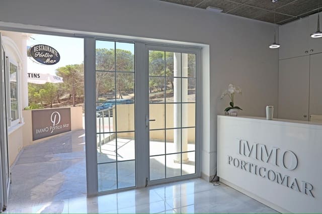 Büro zu vermieten in Guardamar del Segura - 1.300 € (Ref: 10014225)