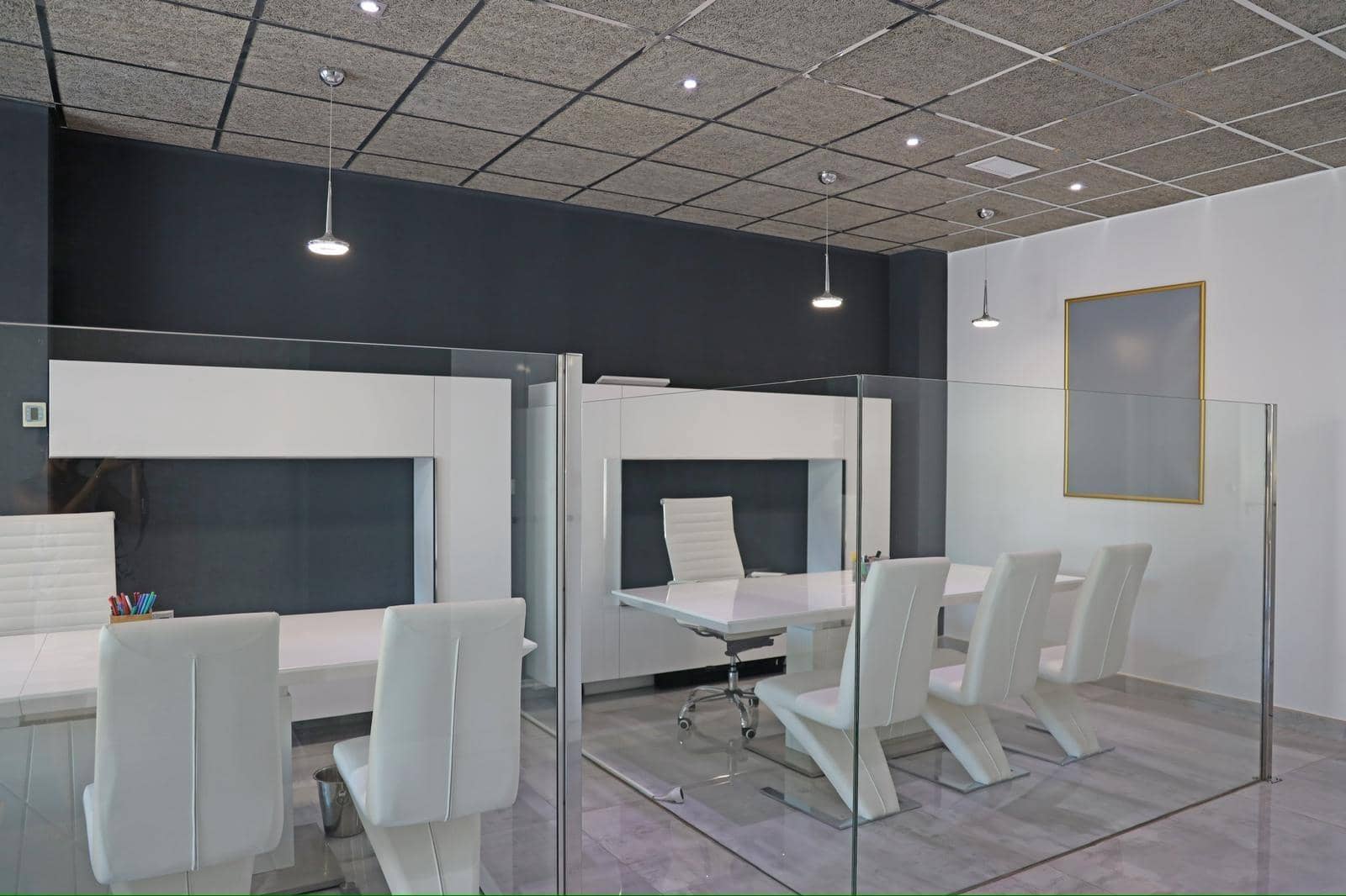 Büro zu vermieten in Guardamar del Segura - 1.300 € (Ref: 10014225)
