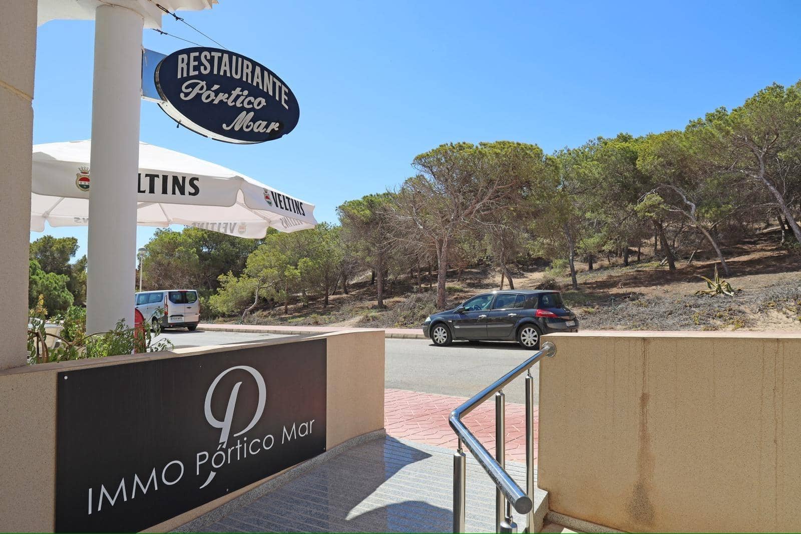 Büro zu vermieten in Guardamar del Segura - 1.300 € (Ref: 10014225)