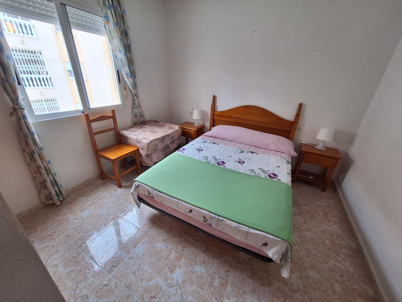 1 bedroom Apartment for rent in Torrevieja with pool - € 650 (Ref: 10014226)