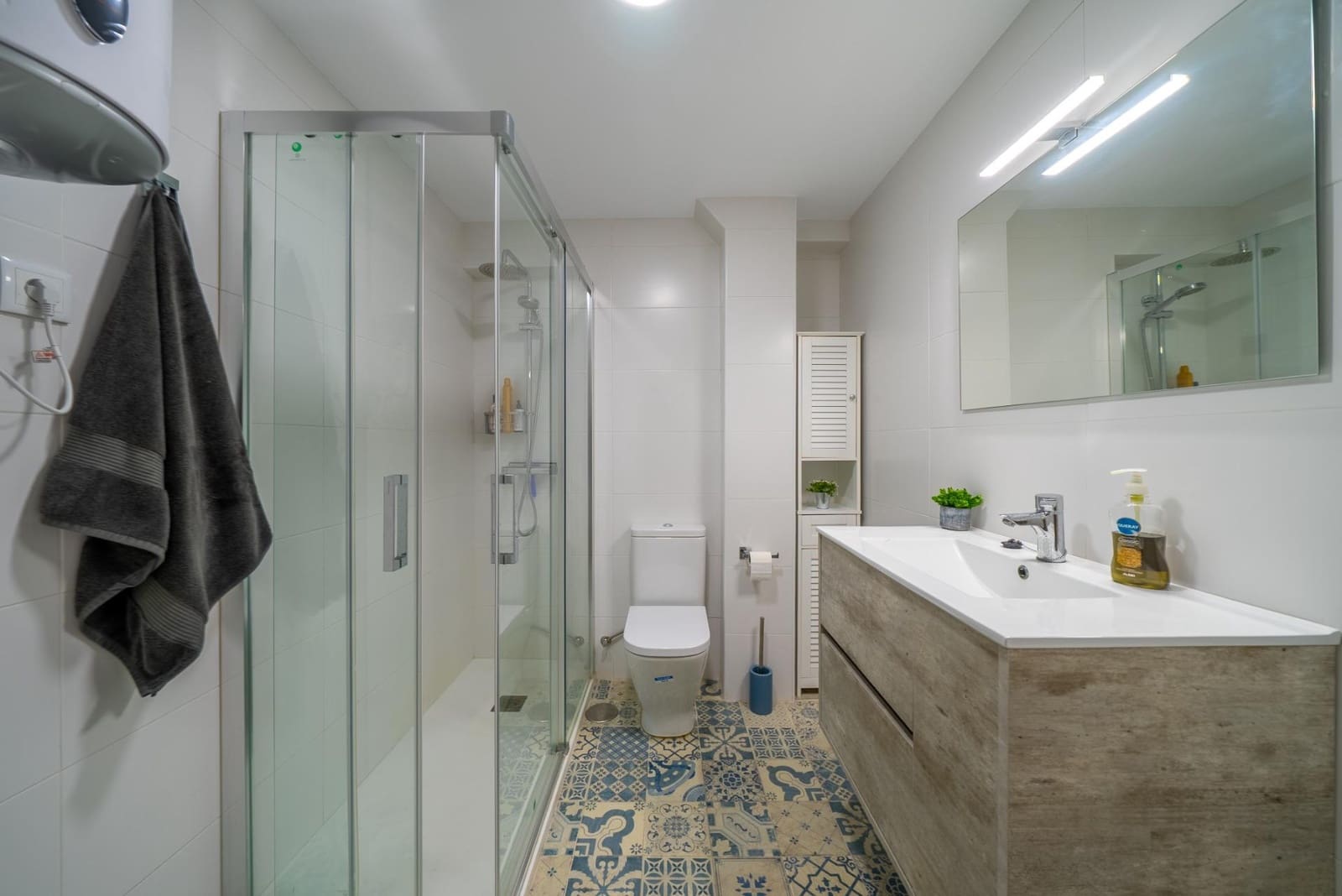 1 sovrum Lägenhet att hyra i Alicante stad - 1 300 € (Ref: 10014228)