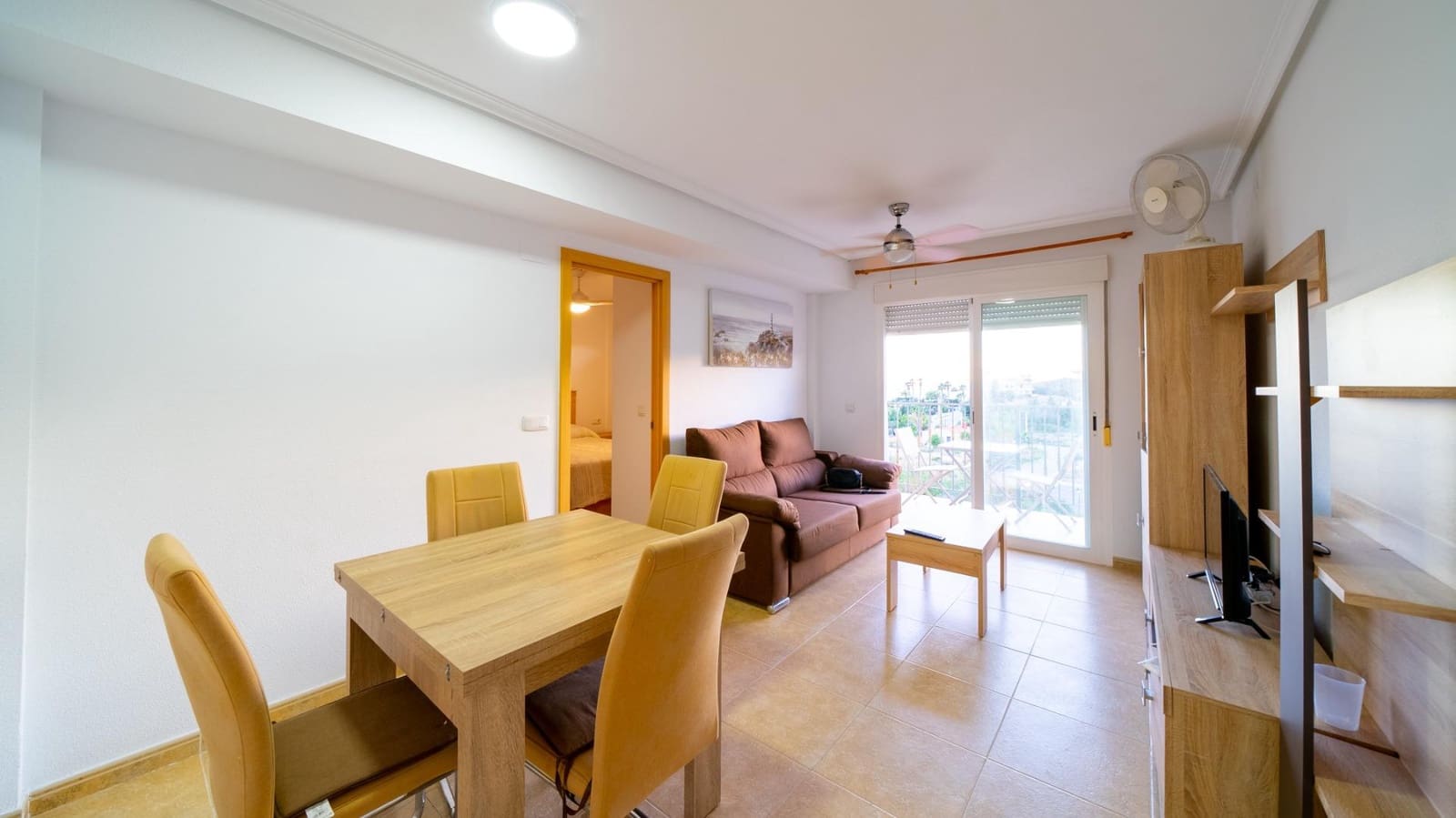 2 Zimmer Apartment zu vermieten in El Campello mit Pool Garage - 1.000 € (Ref: 10014229)