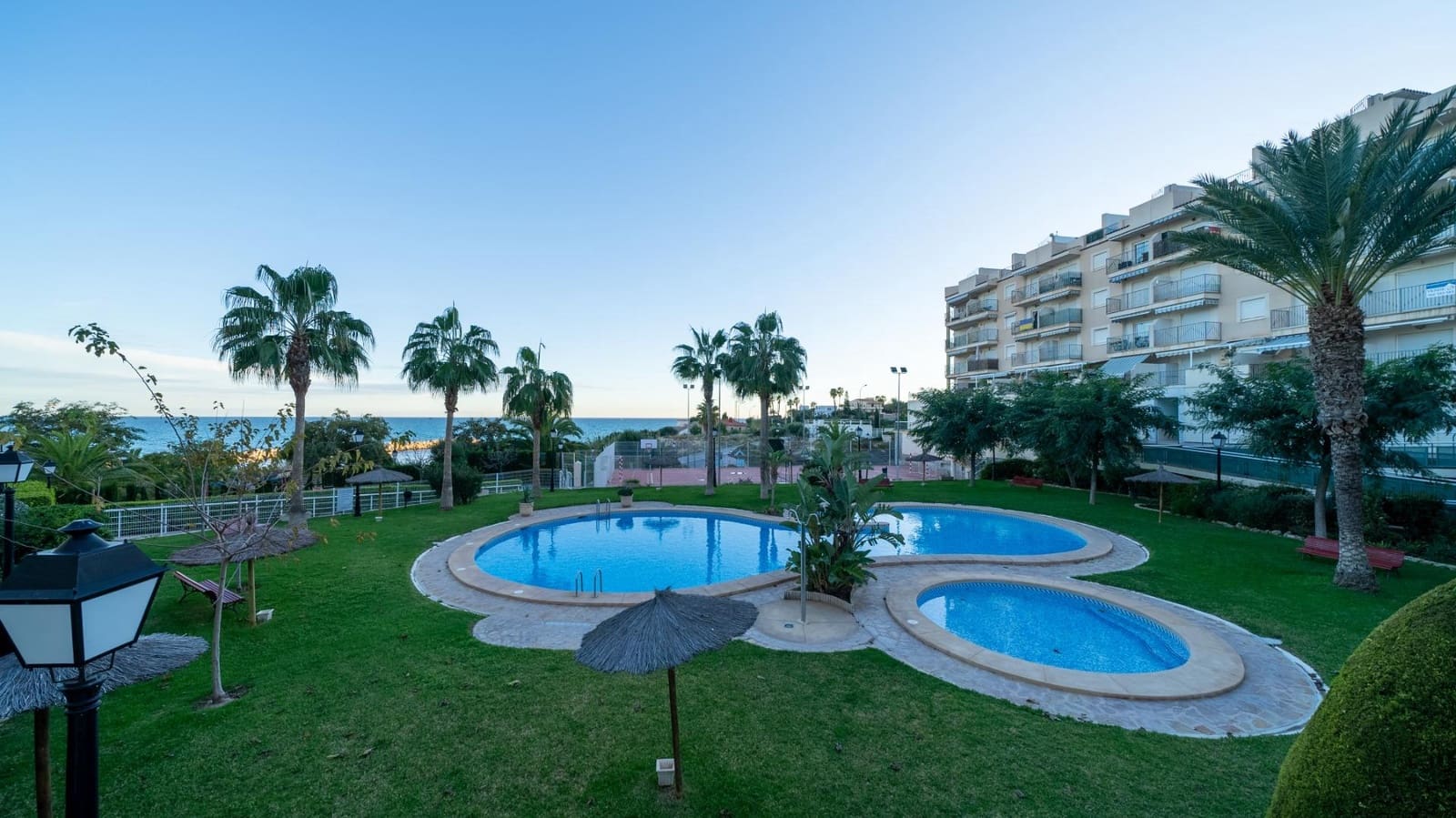 2 Zimmer Apartment zu vermieten in El Campello mit Pool Garage - 1.000 € (Ref: 10014229)