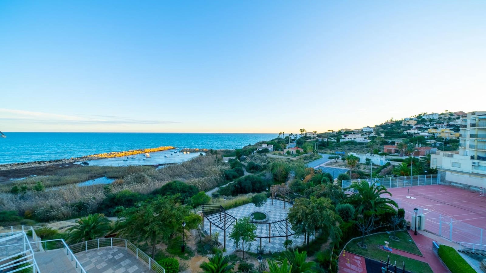 2 Zimmer Apartment zu vermieten in El Campello mit Pool Garage - 1.000 € (Ref: 10014229)