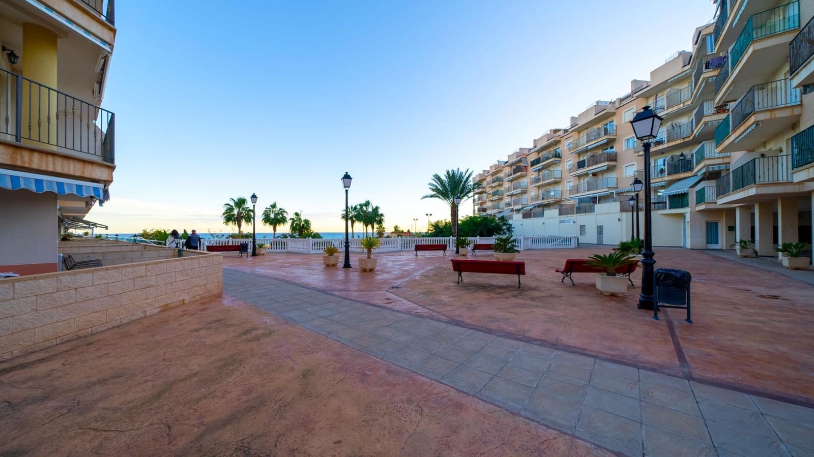 2 Zimmer Apartment zu vermieten in El Campello mit Pool Garage - 1.000 € (Ref: 10014229)