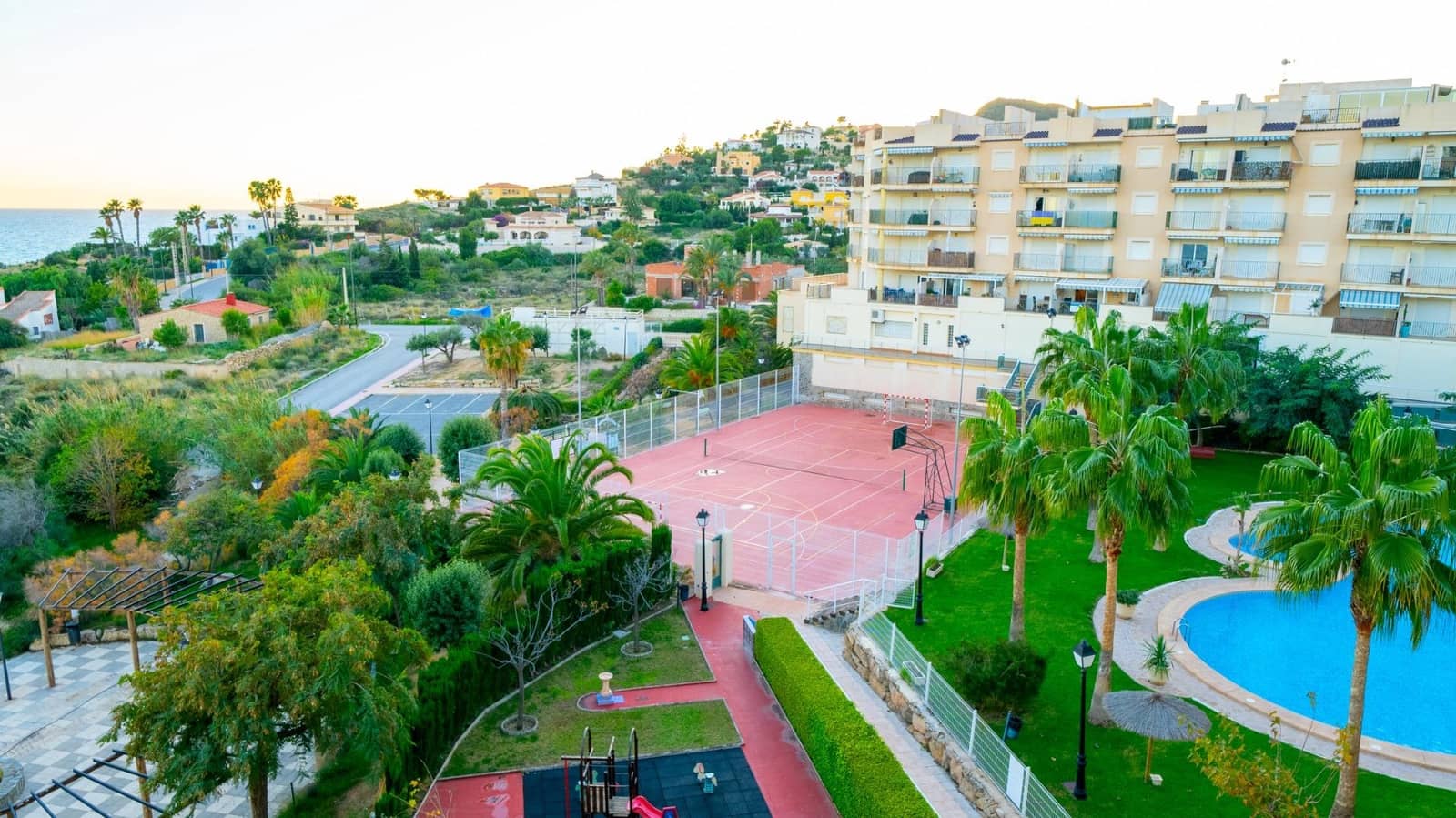 2 Zimmer Apartment zu vermieten in El Campello mit Pool Garage - 1.000 € (Ref: 10014229)