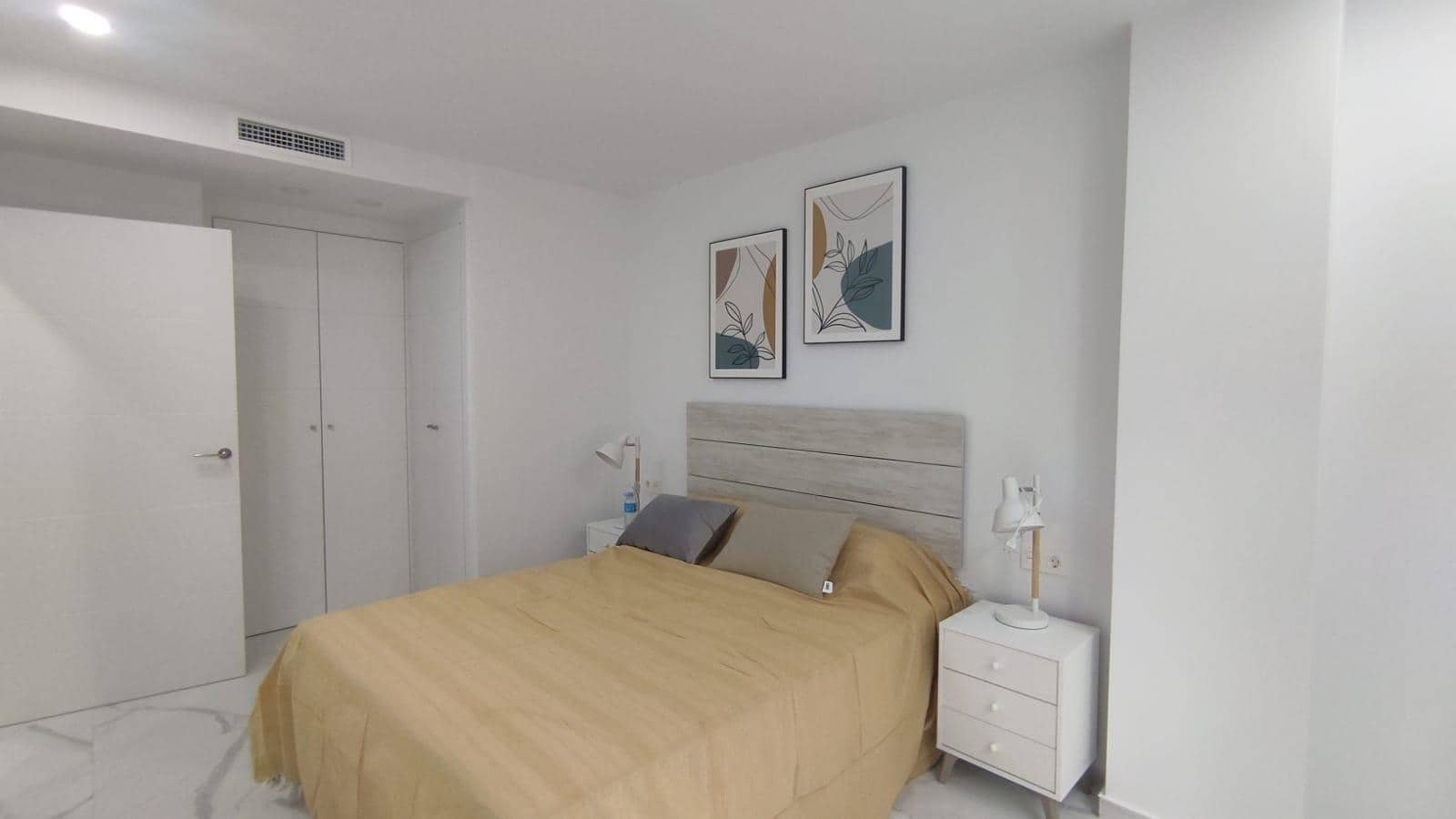 1 sovrum Lägenhet att hyra i Alicante stad med pool - 1 500 € (Ref: 10014232)