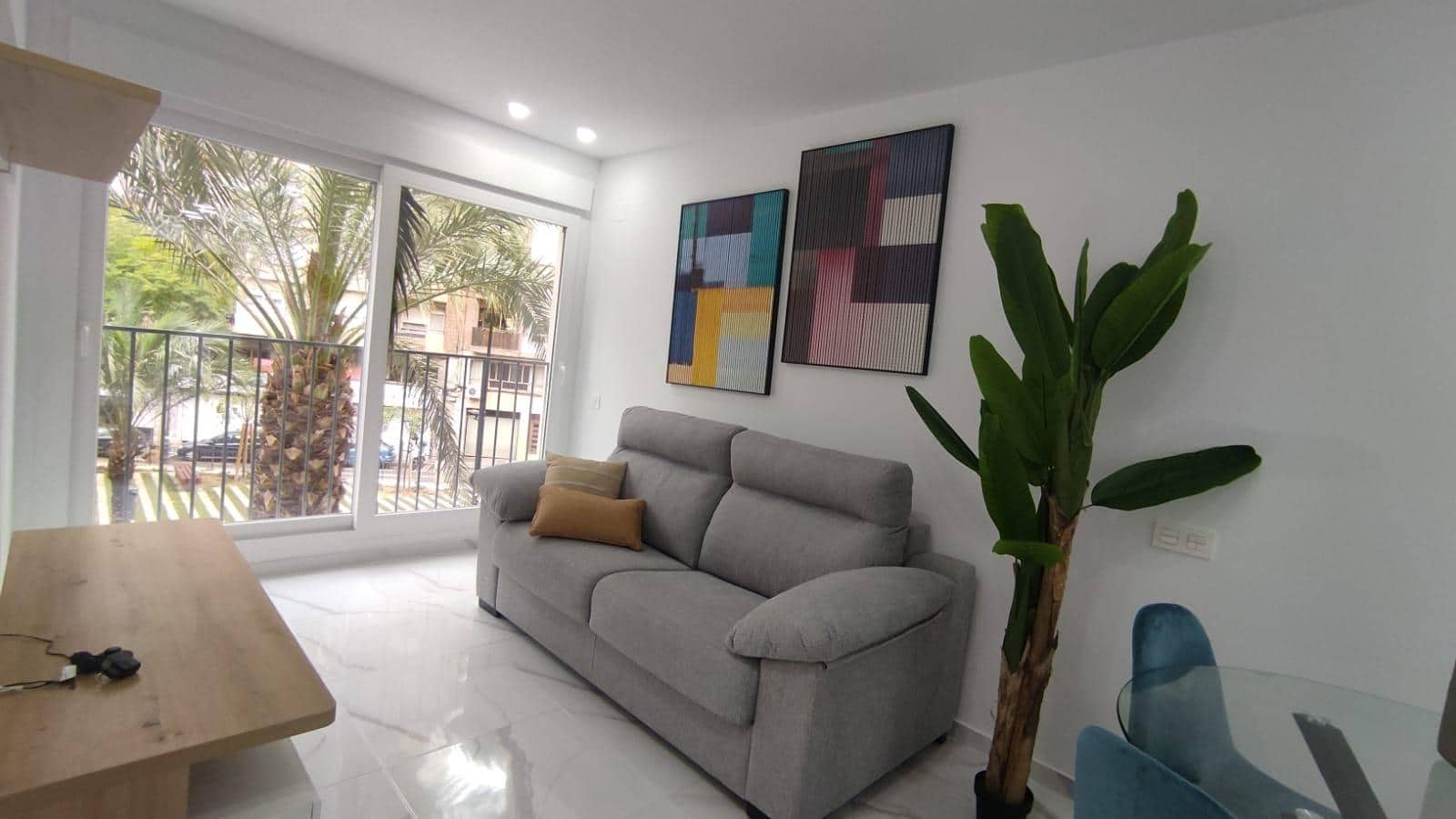 1 sovrum Lägenhet att hyra i Alicante stad med pool - 1 500 € (Ref: 10014232)