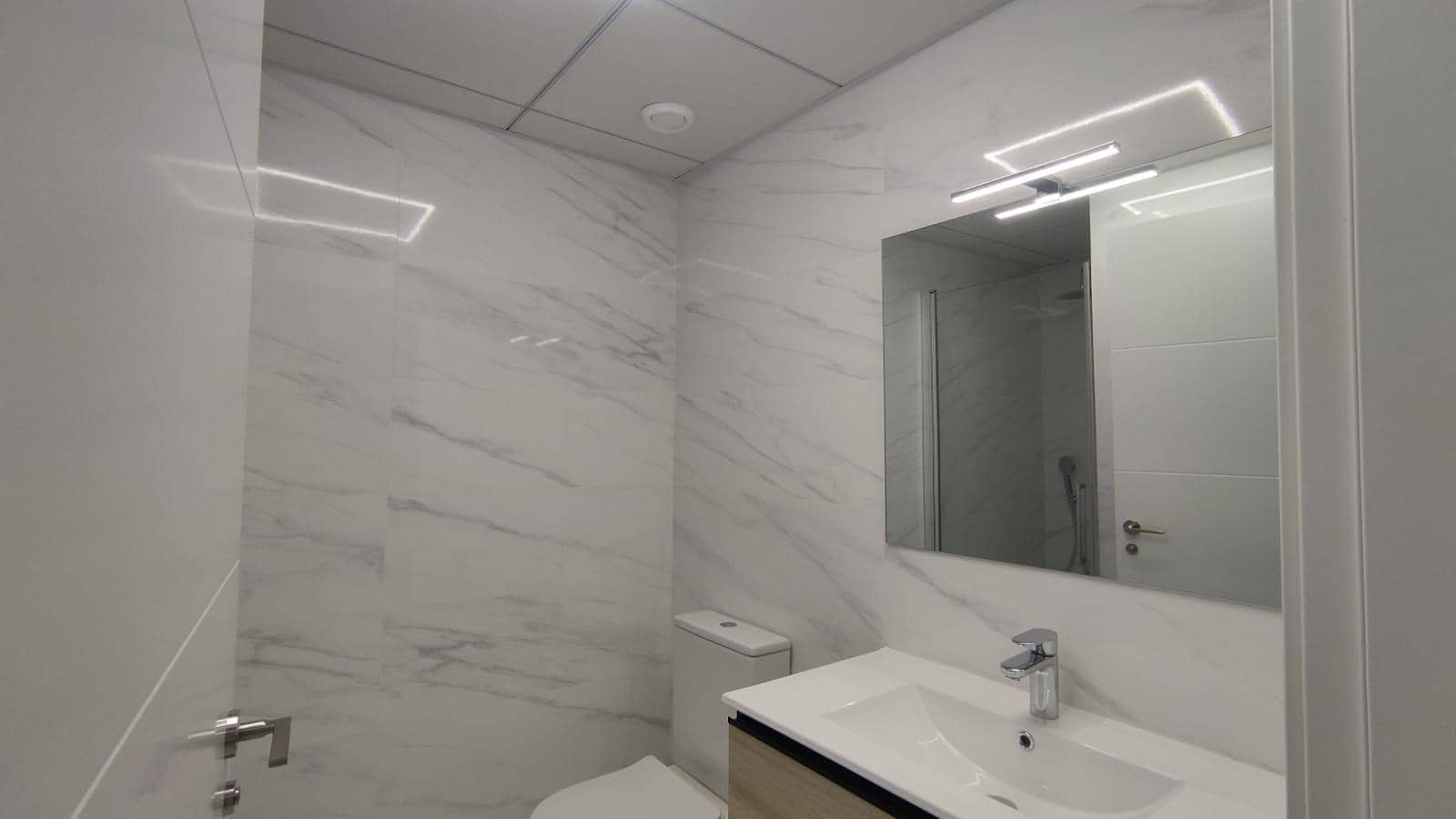 1 sovrum Lägenhet att hyra i Alicante stad med pool - 1 500 € (Ref: 10014232)