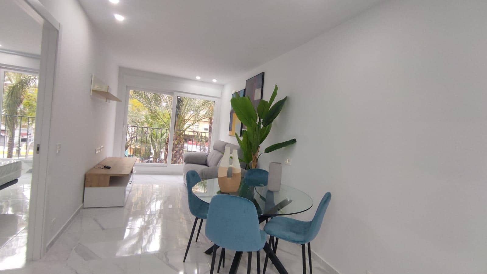 1 sovrum Lägenhet att hyra i Alicante stad med pool - 1 500 € (Ref: 10014232)