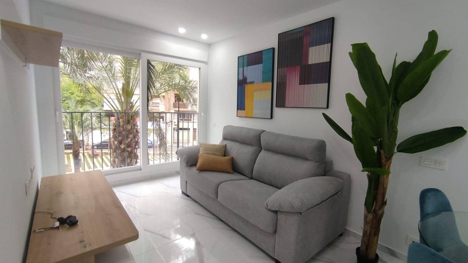 1 sovrum Lägenhet att hyra i Alicante stad med pool - 1 500 € (Ref: 10014232)