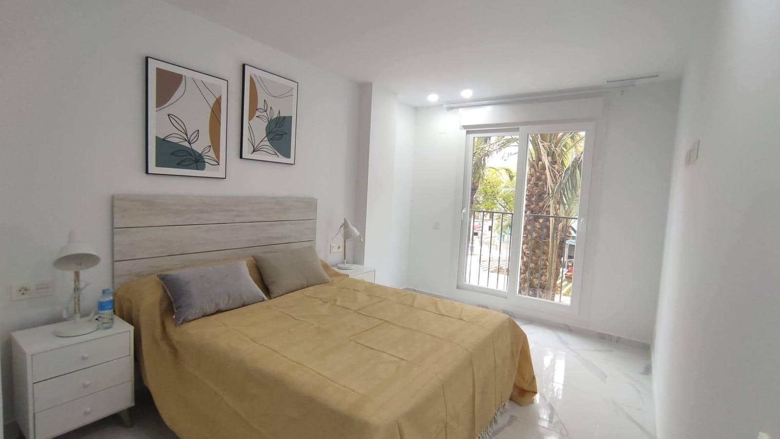 1 sovrum Lägenhet att hyra i Alicante stad med pool - 1 500 € (Ref: 10014232)