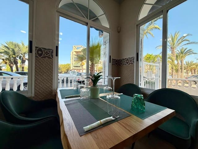 Comercial para venda em Los Secanos, Guardamar del Segura com garagem - 269 900 € (Ref: 10015614)