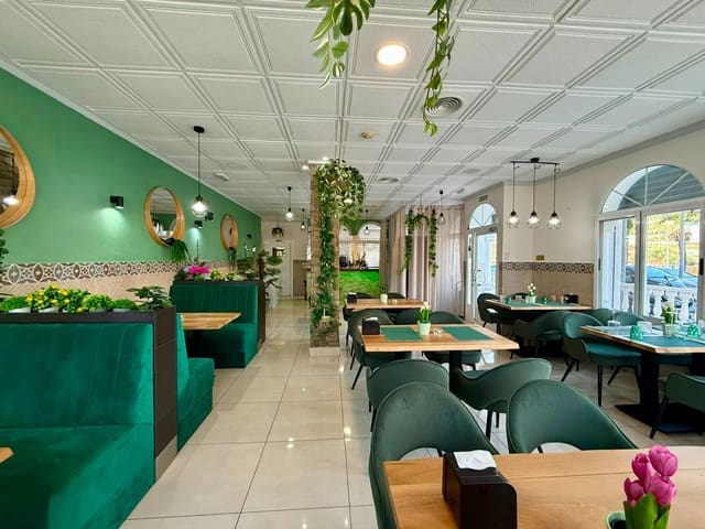 Comercial para venda em Los Secanos, Guardamar del Segura com garagem - 269 900 € (Ref: 10015614)