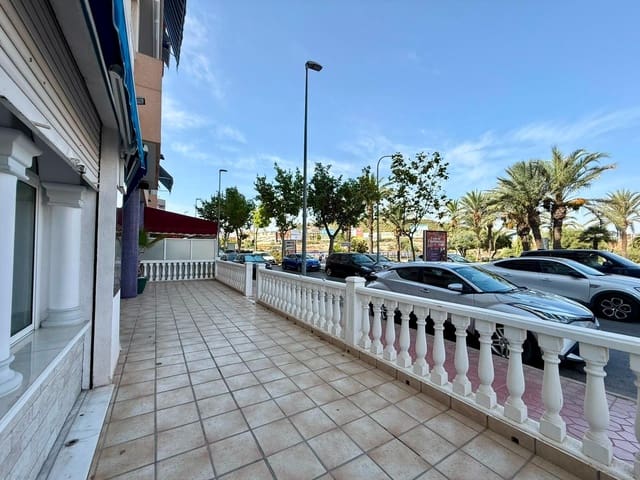 Comercial para arrendar em Los Secanos, Guardamar del Segura com garagem - 1 500 € (Ref: 10015615)