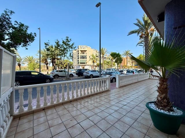 Comercial para arrendar em Los Secanos, Guardamar del Segura com garagem - 1 500 € (Ref: 10015615)