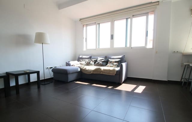 1 sovrum Lägenhet att hyra i Alicante stad - 1 100 € (Ref: 10015618)