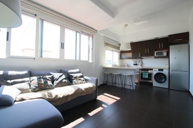 1 sovrum Lägenhet att hyra i Alicante stad - 1 100 € (Ref: 10015618)