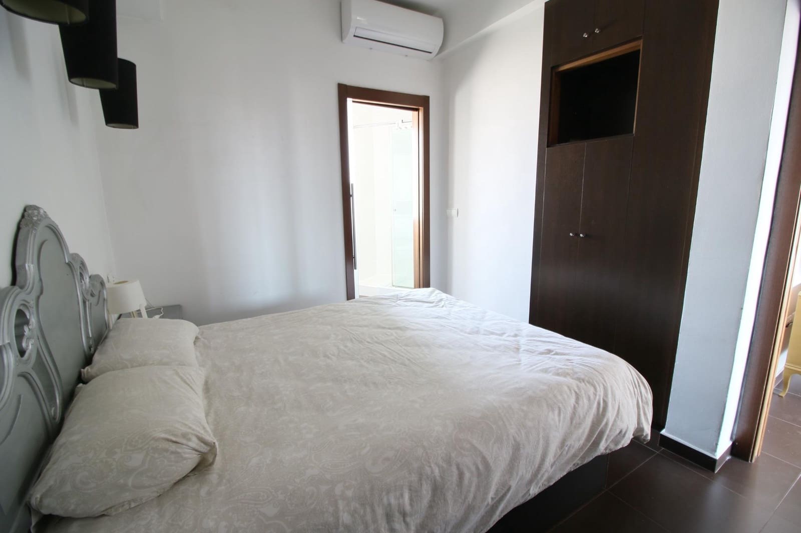 1 sovrum Lägenhet att hyra i Alicante stad - 1 100 € (Ref: 10015618)