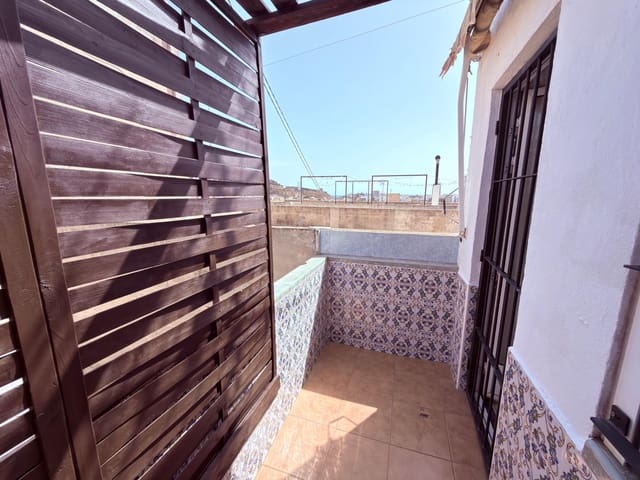 Apartamento de 2 habitaciones en Carolinas Bajas, Alicante / Alacant ciudad en venta - 137.000 € (Ref: 10015619)
