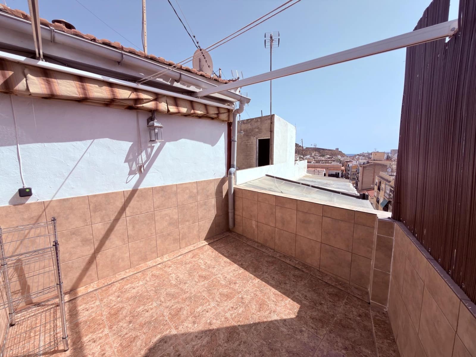2 bedroom Apartment for sale in Alicante / Alacant city - € 129,900 (Ref: 10015619)