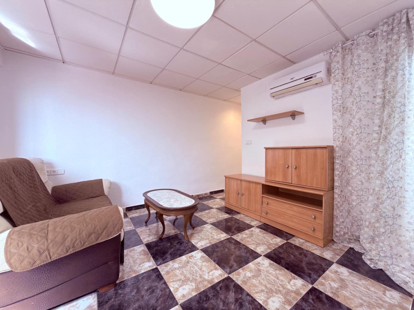 2 bedroom Apartment for sale in Alicante / Alacant city - € 129,900 (Ref: 10015619)