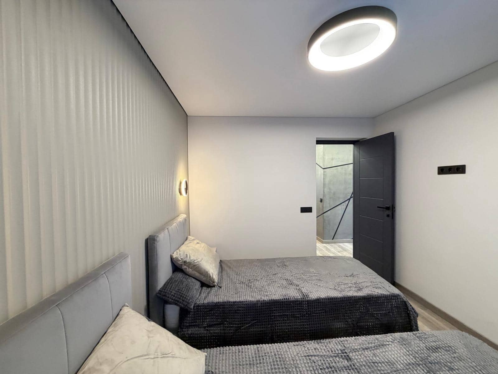 4 sypialnia Willa na sprzedaż w Punta Prima z basenem garażem - 749 000 € (Ref: 10017548)