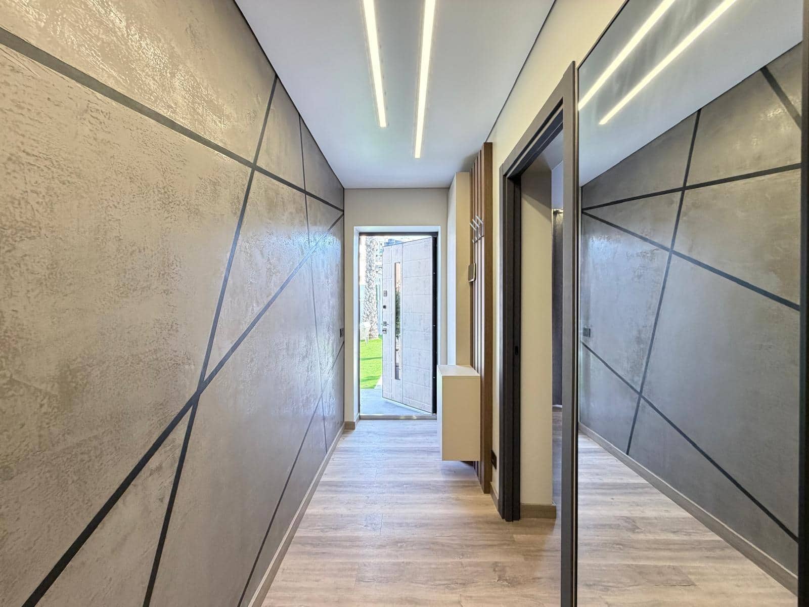 4 sypialnia Willa na sprzedaż w Punta Prima z basenem garażem - 749 000 € (Ref: 10017548)
